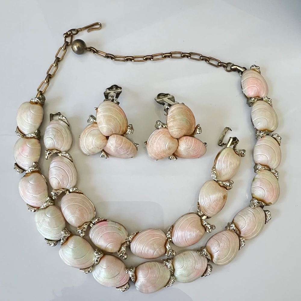 Vintage MSM Rose tone Faux Shell Parure Jewelry set Necklace Bracelet Earrings